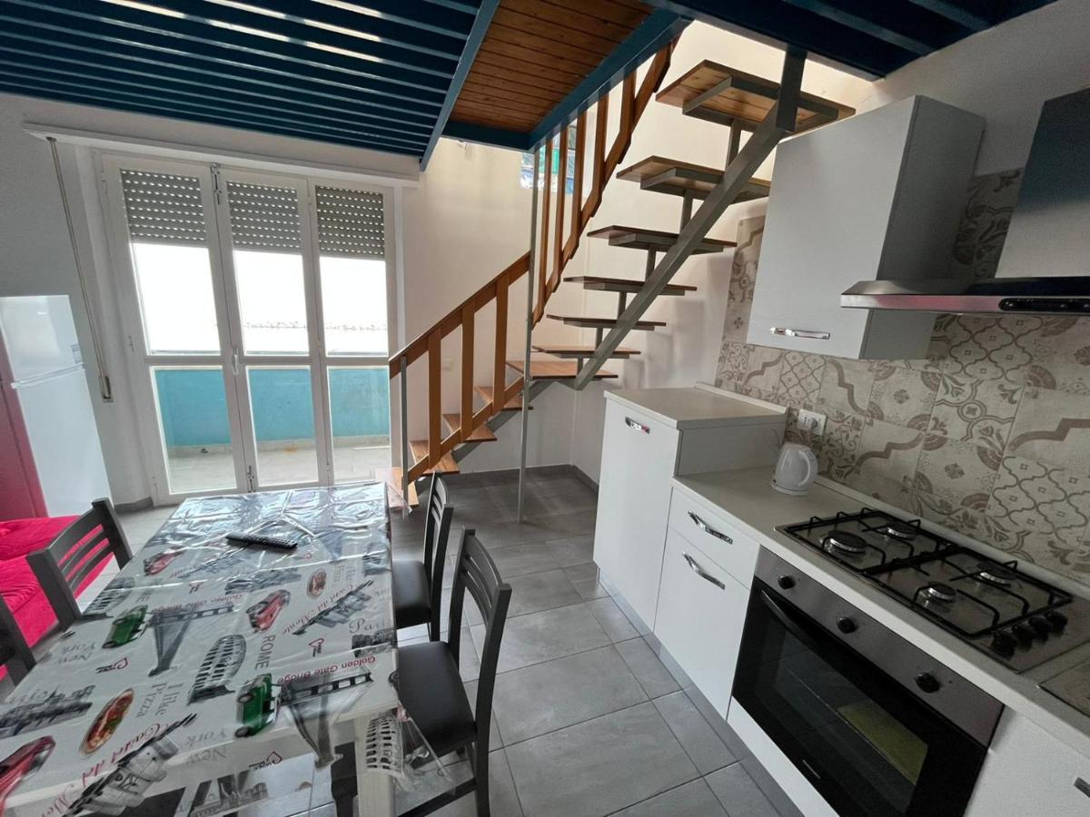 צ'יביטאנובה מארקה Appartamento Fronte Mare מראה חיצוני תמונה